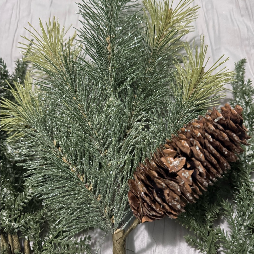 Green Pine Holiday Branches with Pinecone ๐ฒ - Picture 4 of 4